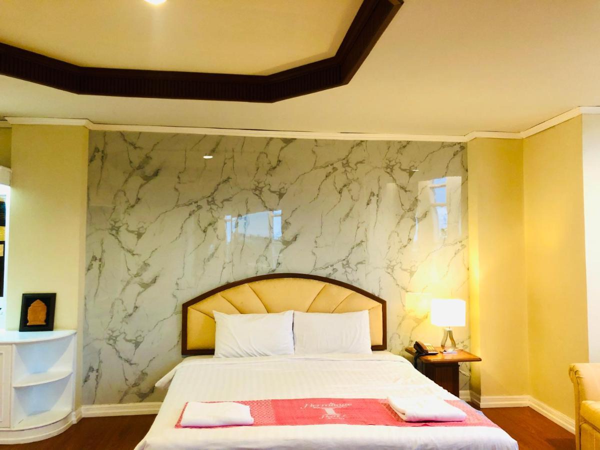 Hermitage Hotel Korat-Sha Nakhonratcsaszima Kültér fotó