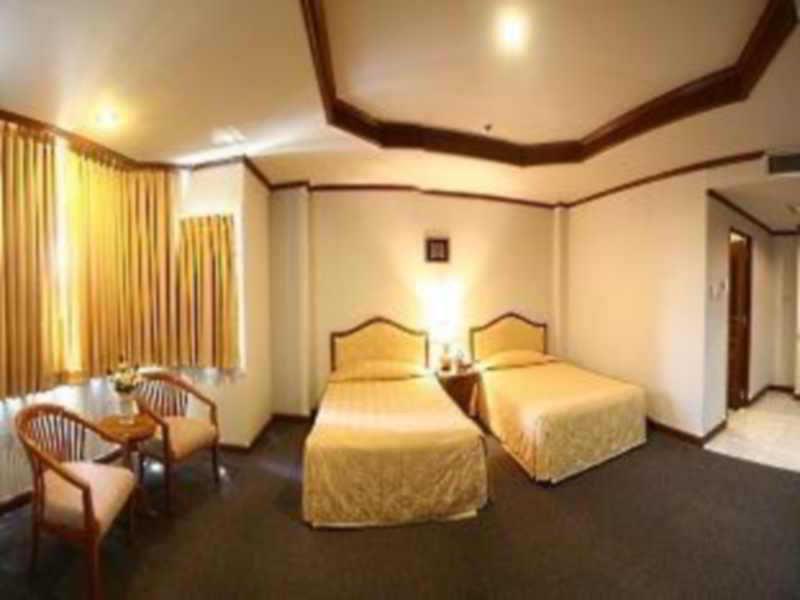 Hermitage Hotel Korat-Sha Nakhonratcsaszima Kültér fotó