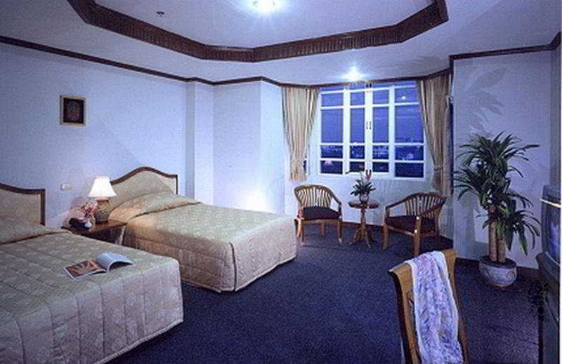 Hermitage Hotel Korat-Sha Nakhonratcsaszima Kültér fotó