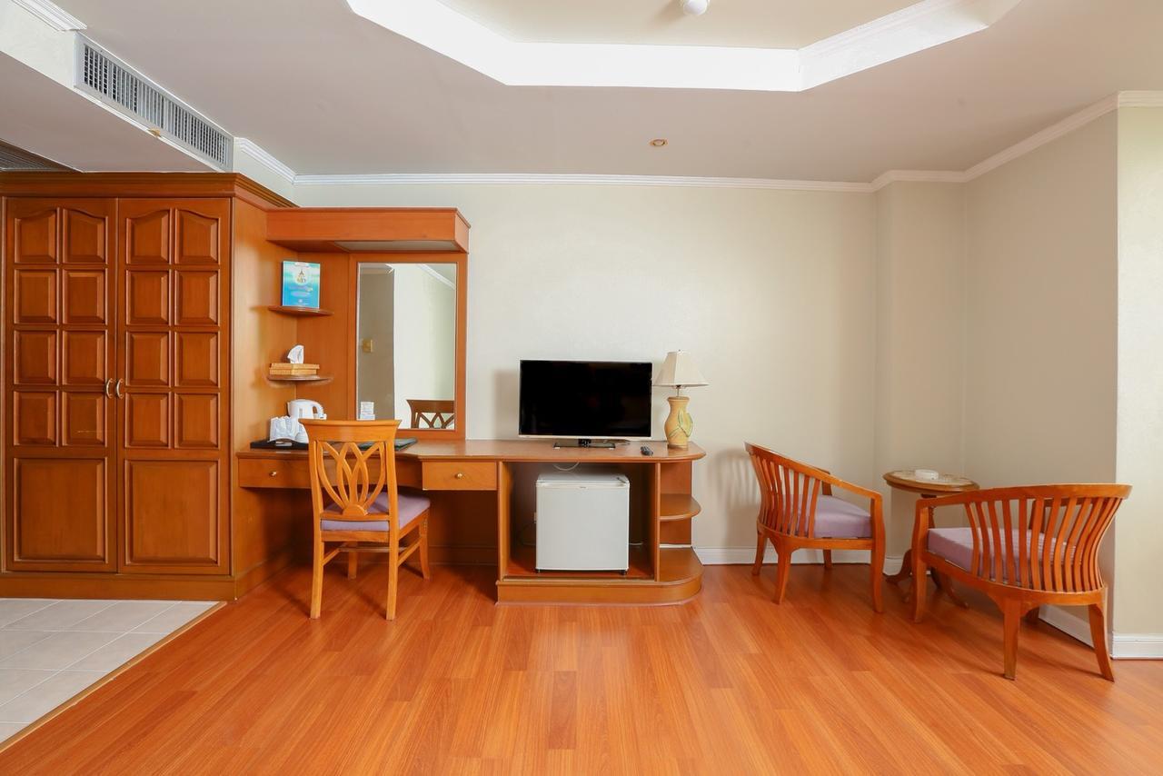 Hermitage Hotel Korat-Sha Nakhonratcsaszima Kültér fotó