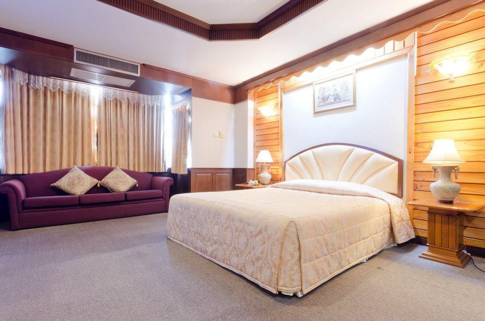 Hermitage Hotel Korat-Sha Nakhonratcsaszima Kültér fotó