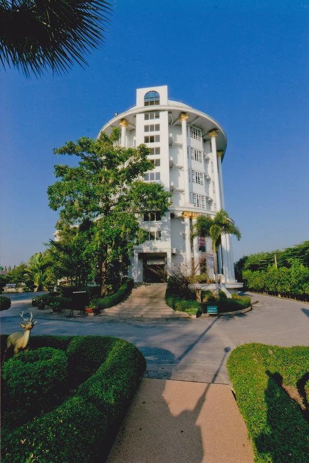Hermitage Hotel Korat-Sha Nakhonratcsaszima Kültér fotó